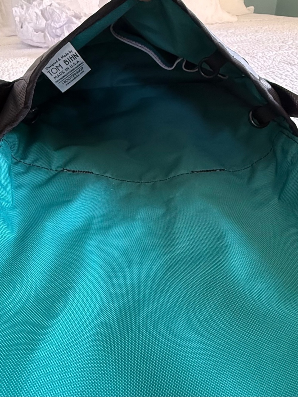 Tom Bihn - Medium Cafe Bag, Grey - Picture 7 of 7